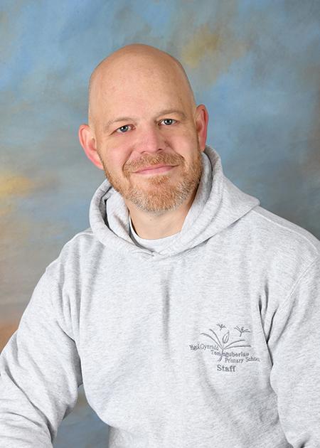 Mr Hussey - KS2 Lead/Class Teacher